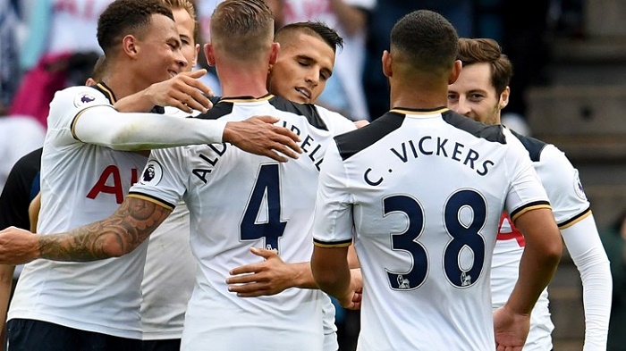 记者：利雅得新月希望签下萨拉赫，美职联的圣地亚哥也有意（报道：利雅得新月有意引进萨拉赫，MLS圣地亚哥同样感兴趣）