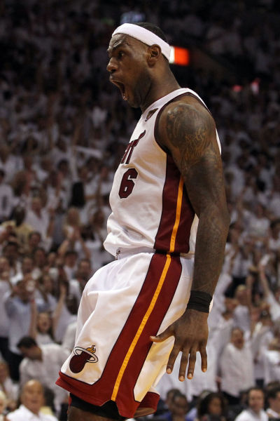 3场造5球！曼联球星大爆发，英超第1中场，31岁依然如此犀利（3场参与5球！曼联核心火力全开，英超顶级中场，31岁仍锐不可当）