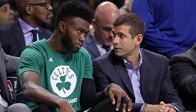 成魔咒？此前取得NBA杯冠军的雄鹿和湖人均在次年止步小组赛（魔咒应验？曾夺NBA季中锦标冠军的雄鹿、湖人次年均小组出局）