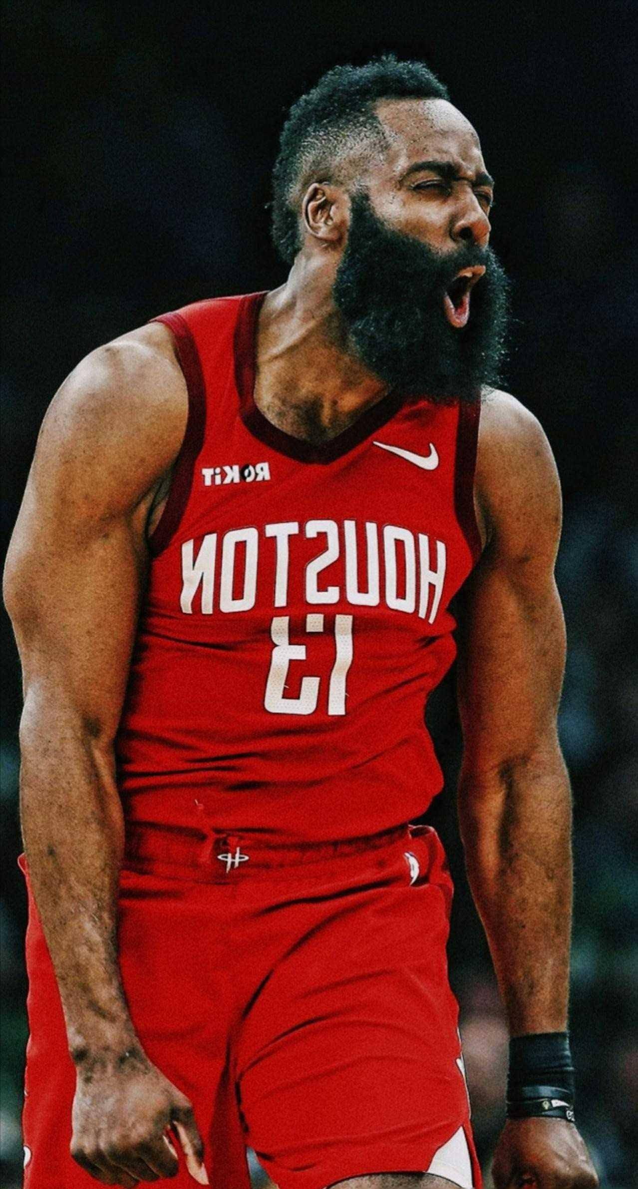 数据占优，拜仁对阿森纳5场不败，14次交手赢下8场（数据优势明显：拜仁近5次对阵阿森纳保持不败，14次交锋斩获8胜）